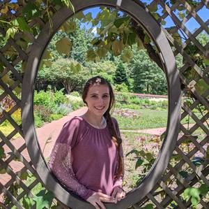 Meet your Posher, Elizabeth